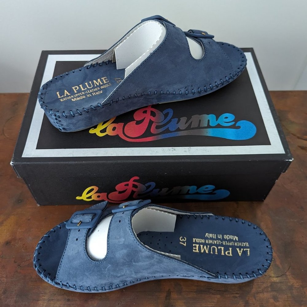 La Plume Jen Nubuck Sandals